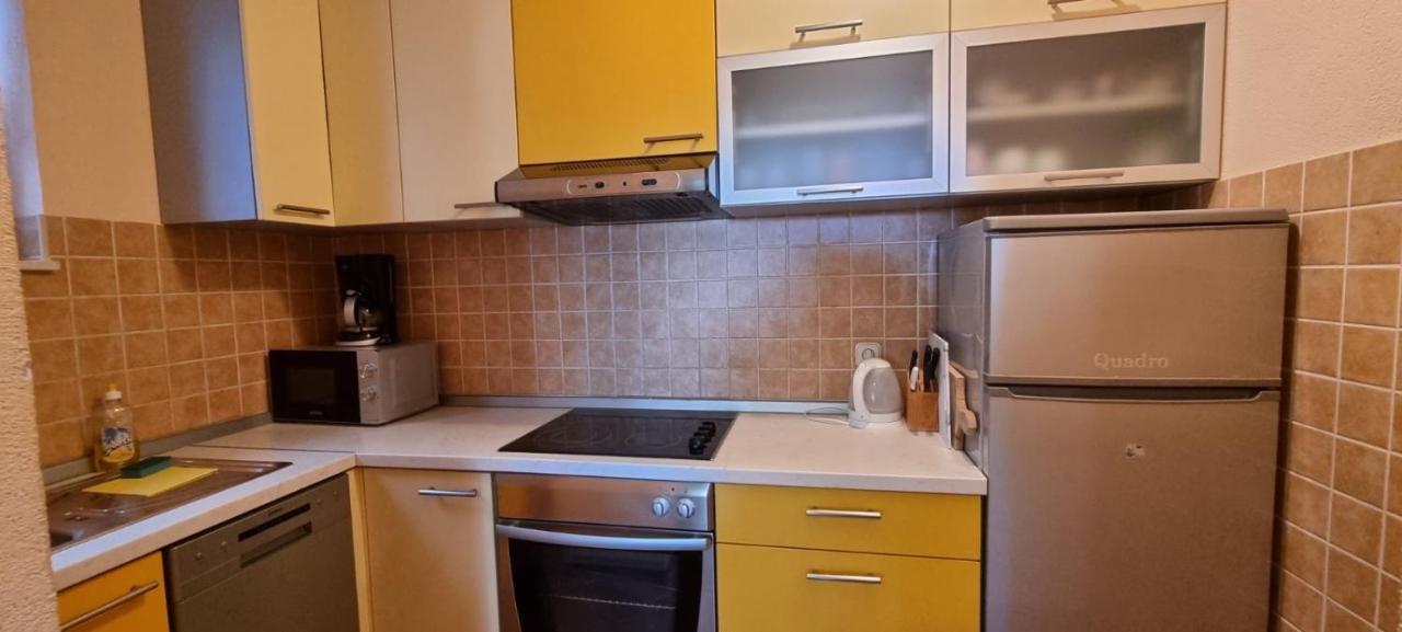 Apartman "Cvita" Драге Екстериор снимка